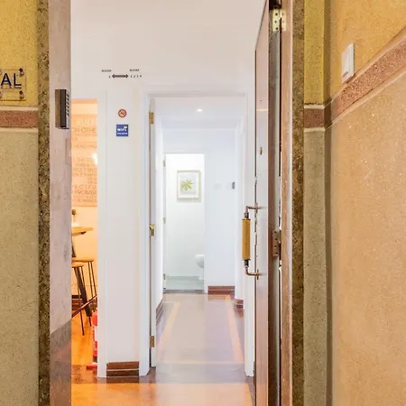 Santos Mattos & By Lisbon With Sintra Guest house