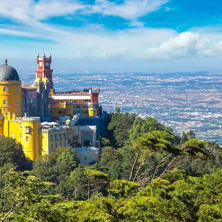 Santos Mattos & By Lisbon With Sintra Guest house