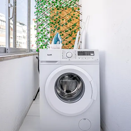 Santos Mattos & By Lisbon With Sintra Guest house