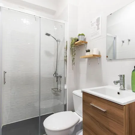 Pensión Santos Mattos & By Lisbon With Sintra Amadora