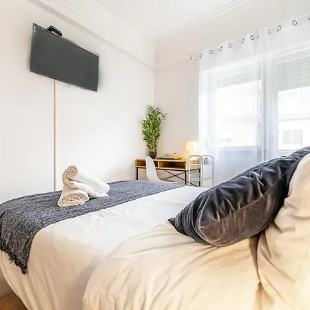 Santos Mattos & By Lisbon With Sintra Pensión