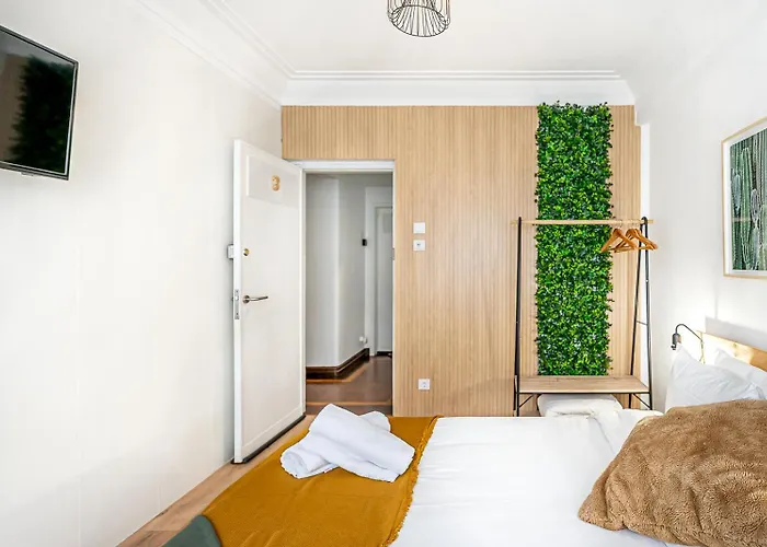 Pensión Santos Mattos & By Lisbon With Sintra